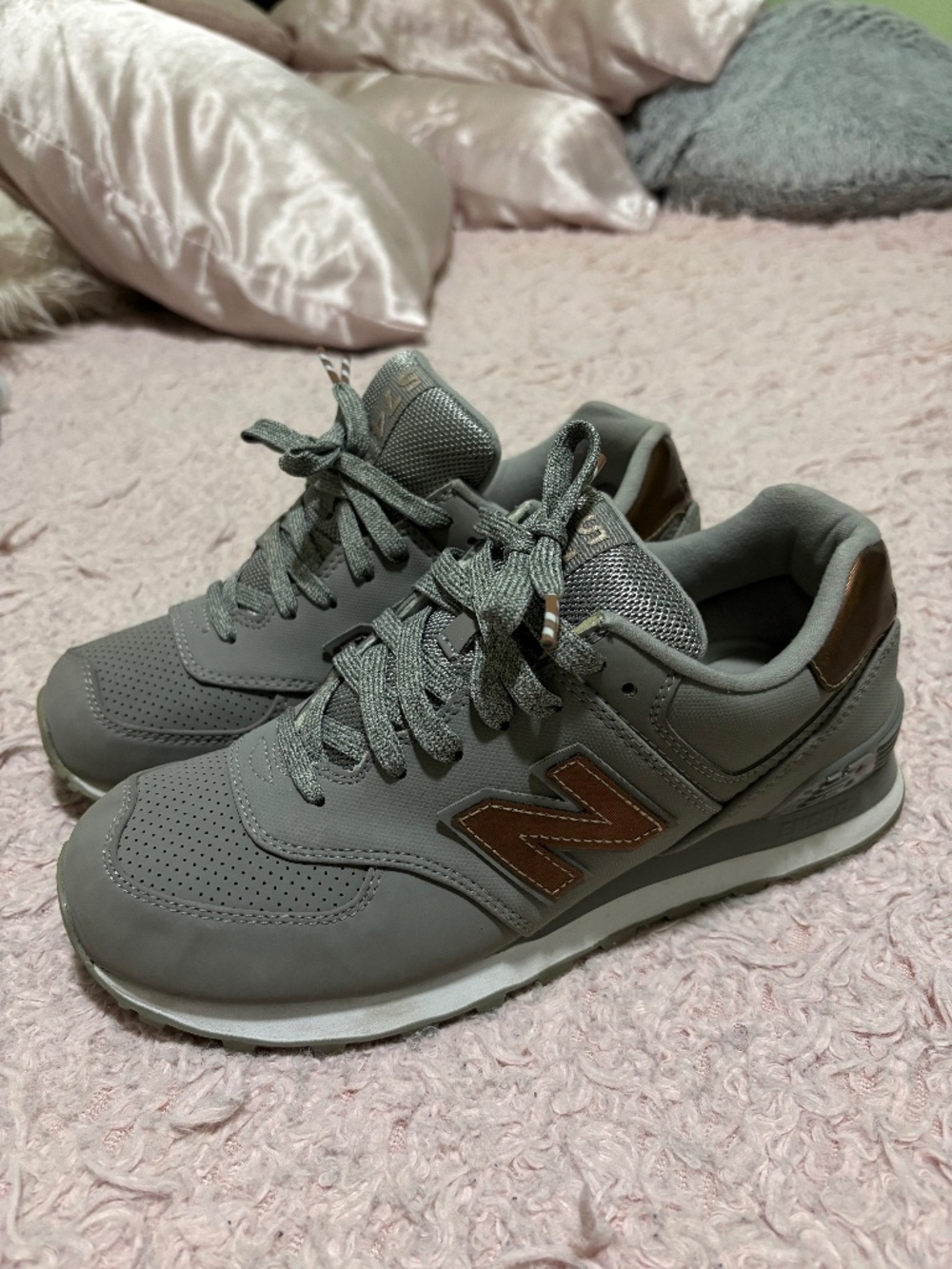 New Balance 574 Women's Sneakers